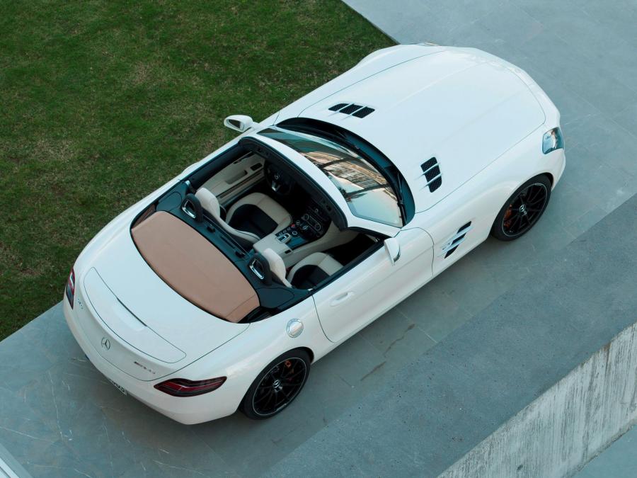  Mercedes-Benz SLS AMG Roadster 2011 года  (фото 169 из 183)